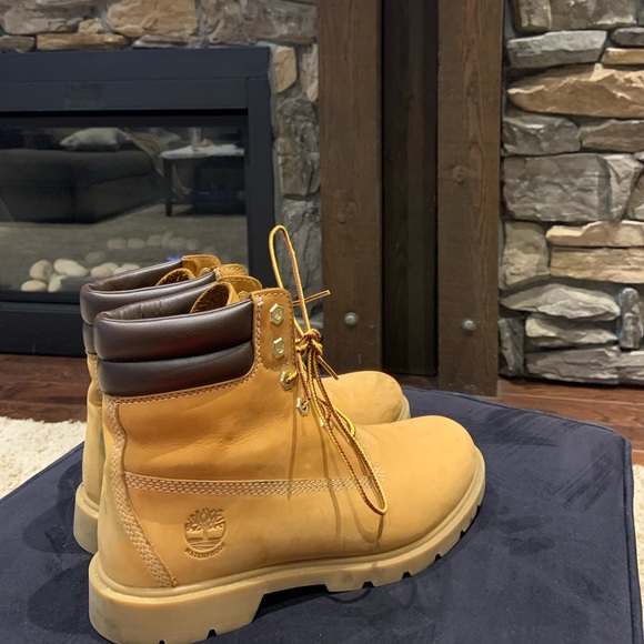 close to new timberlands - Picture 4 of 5